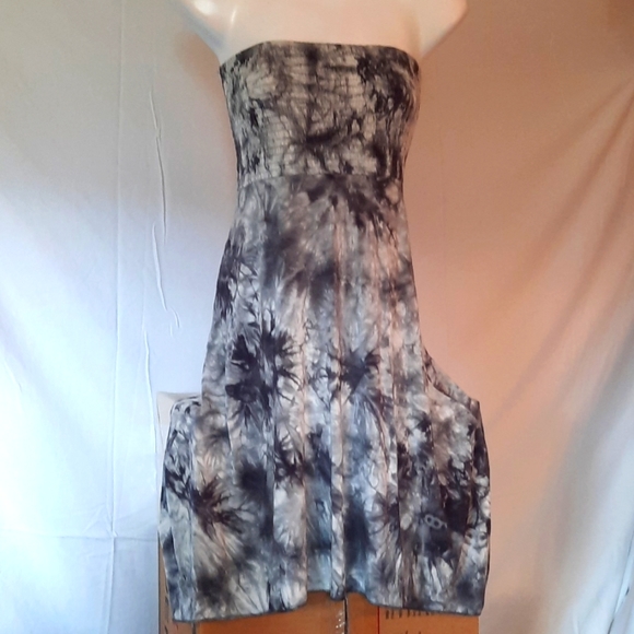 Strapless dress - Picture 1 of 4